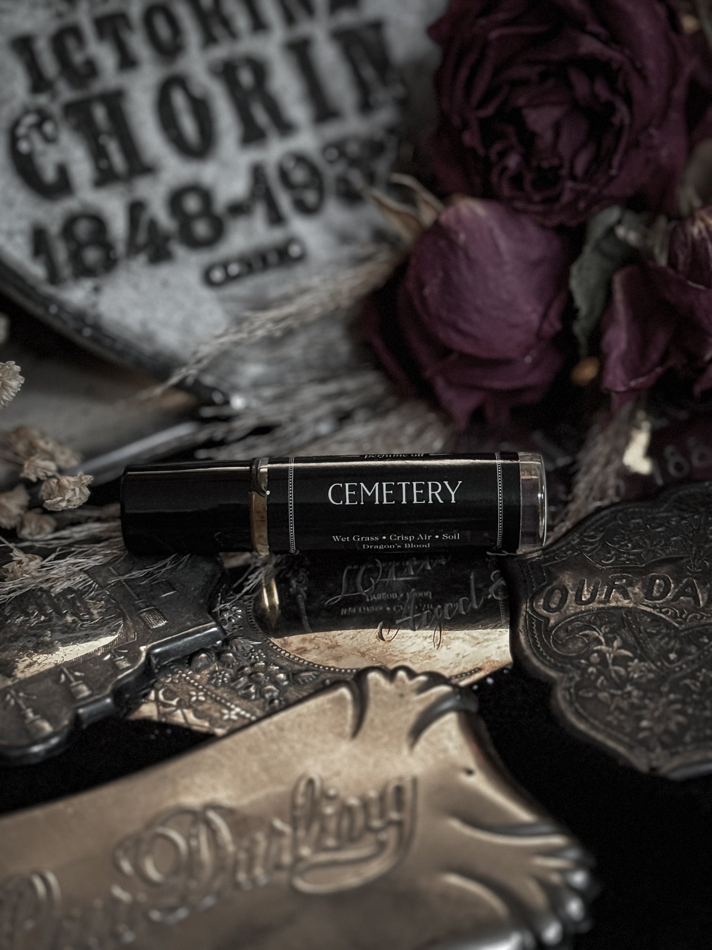 Cemetery (dragon’s blood incense, earth)