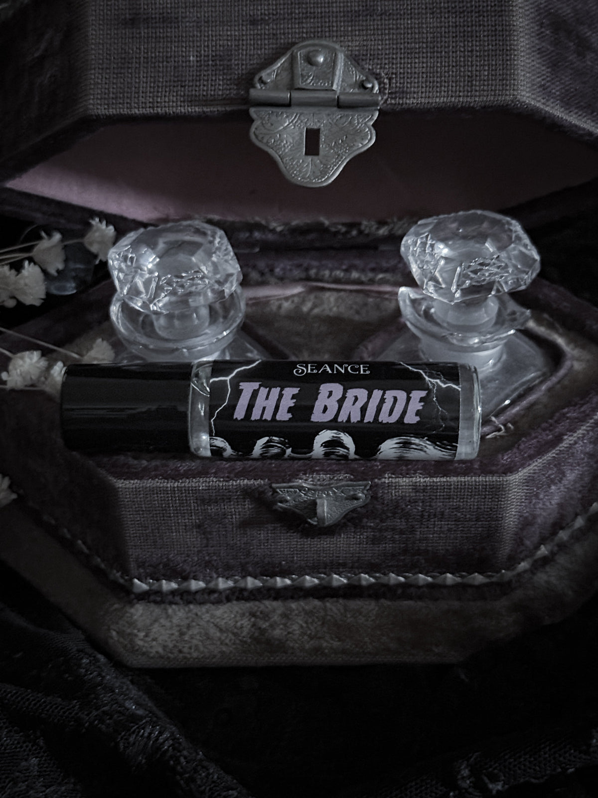 The Bride (lavender & black amber)