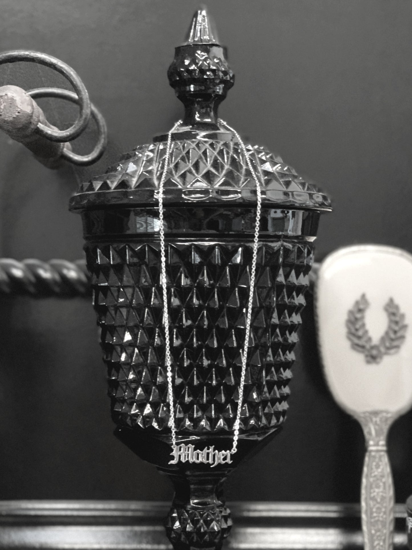 Mother Necklace in Silver