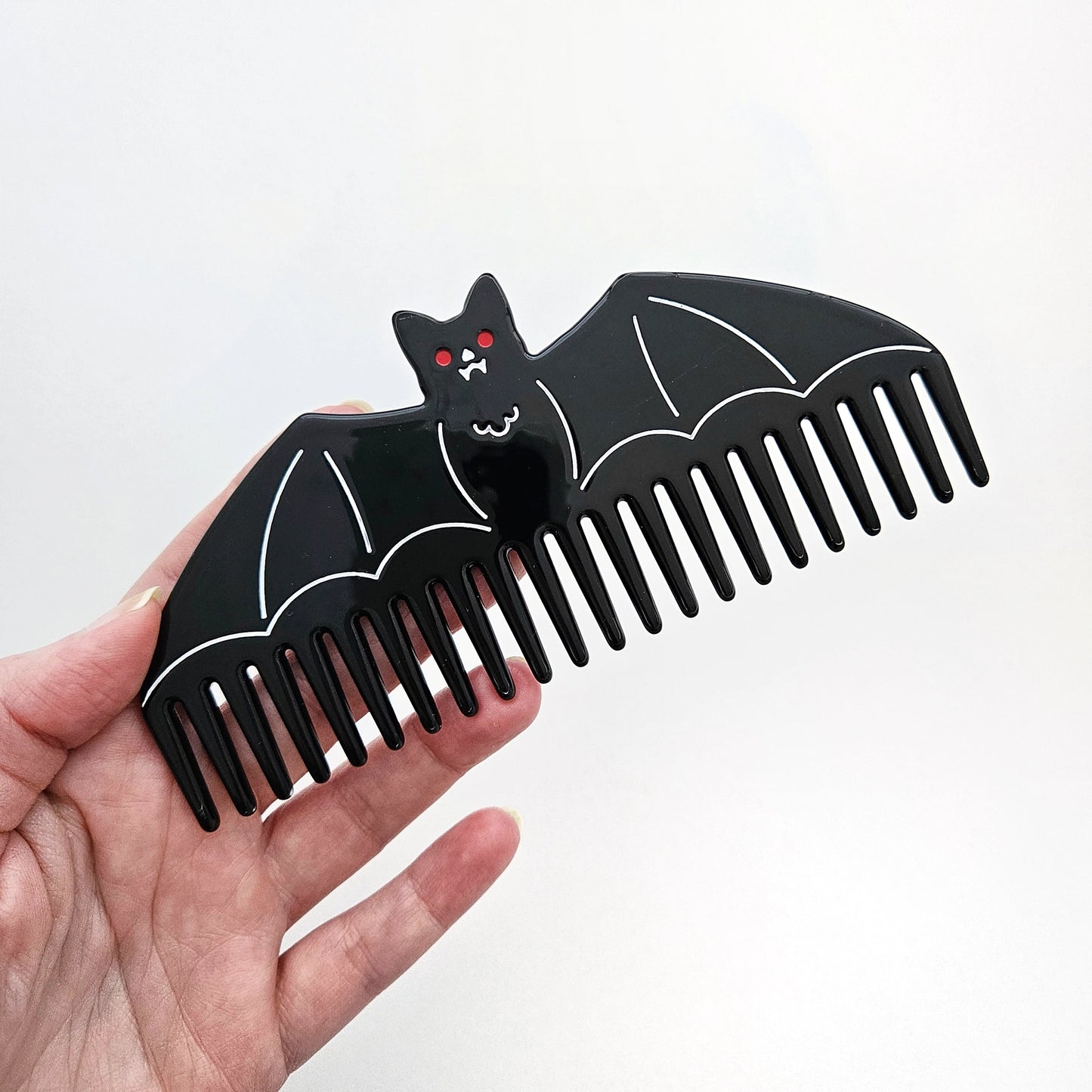 Vampire Bat Wide Tooth Comb