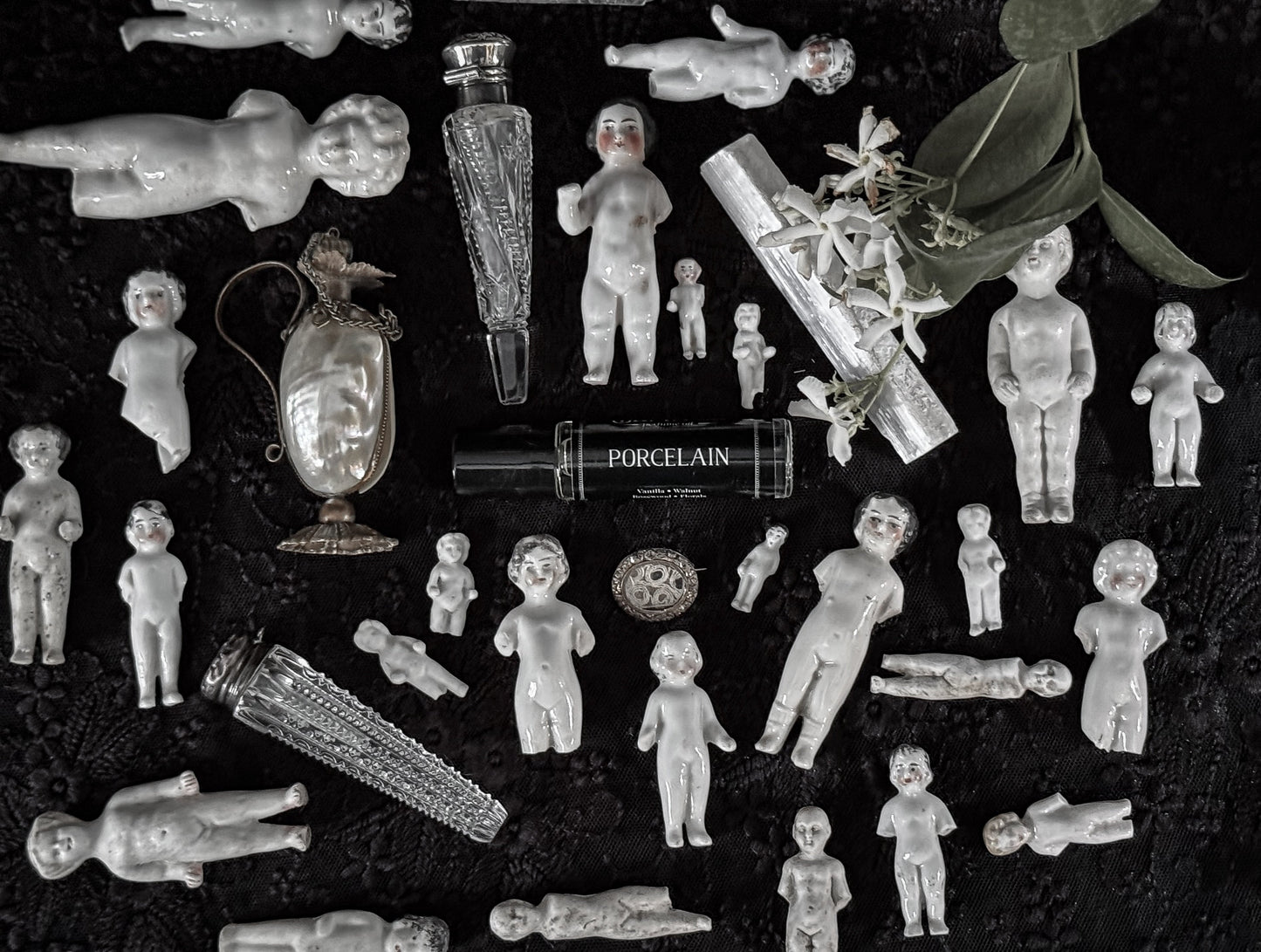 Porcelain (vanilla & walnut )