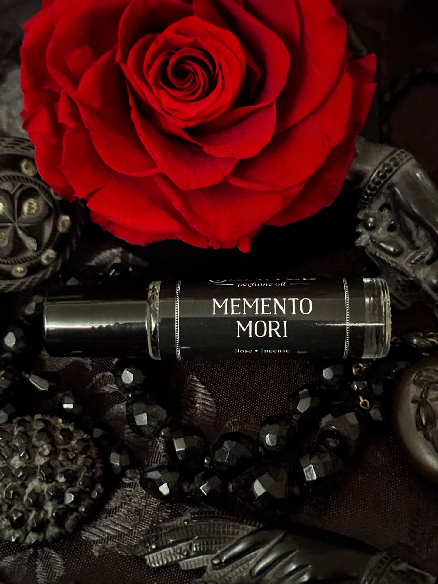 Memento Mori (incense & rose)