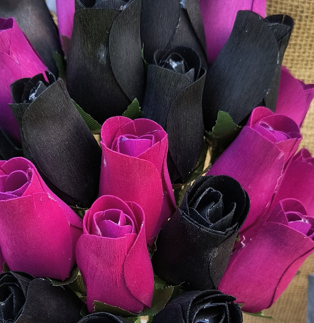 Halloween Wooden Rose Bouquet – Black & Violet