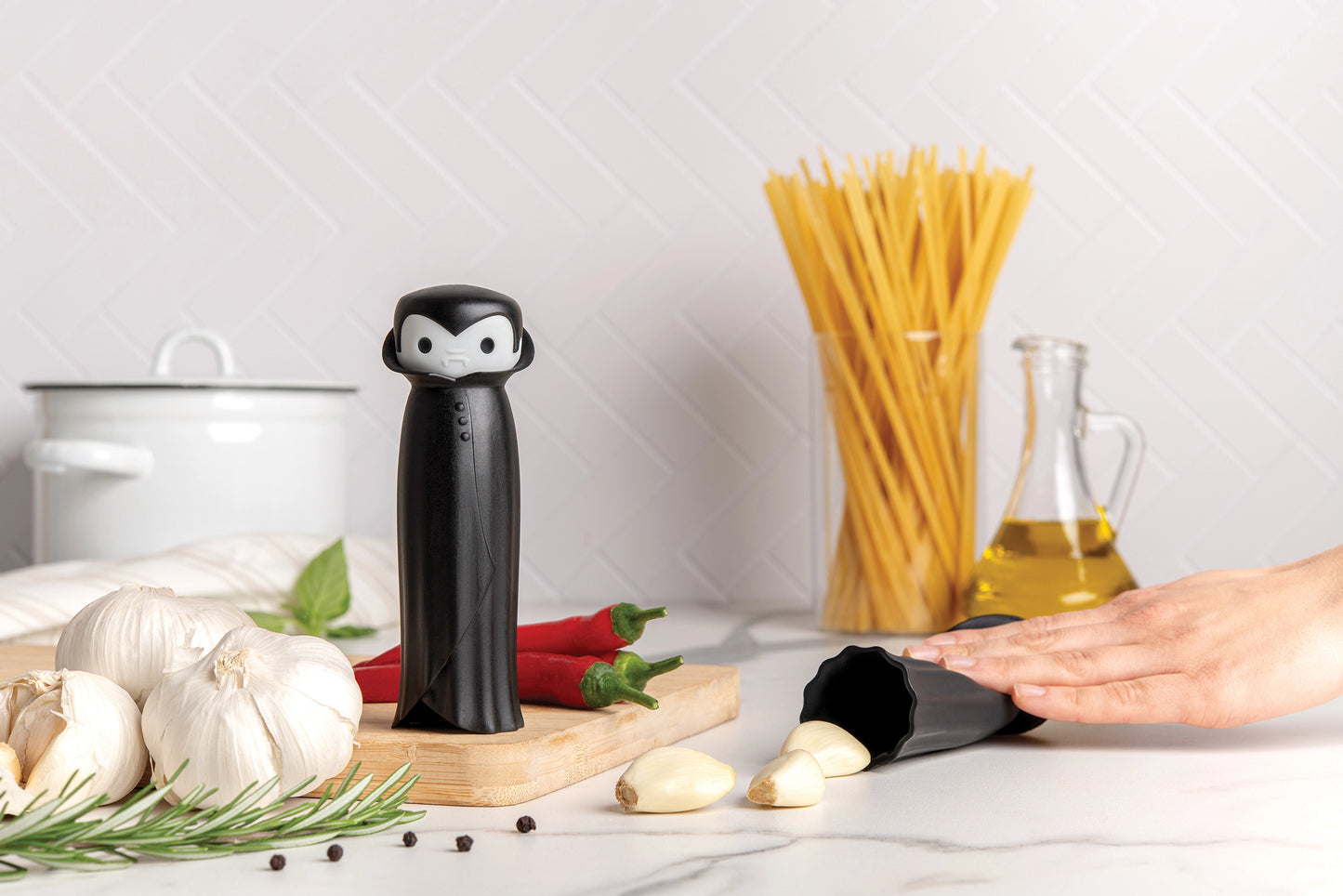 Drac 'N Roll Garlic Peeler