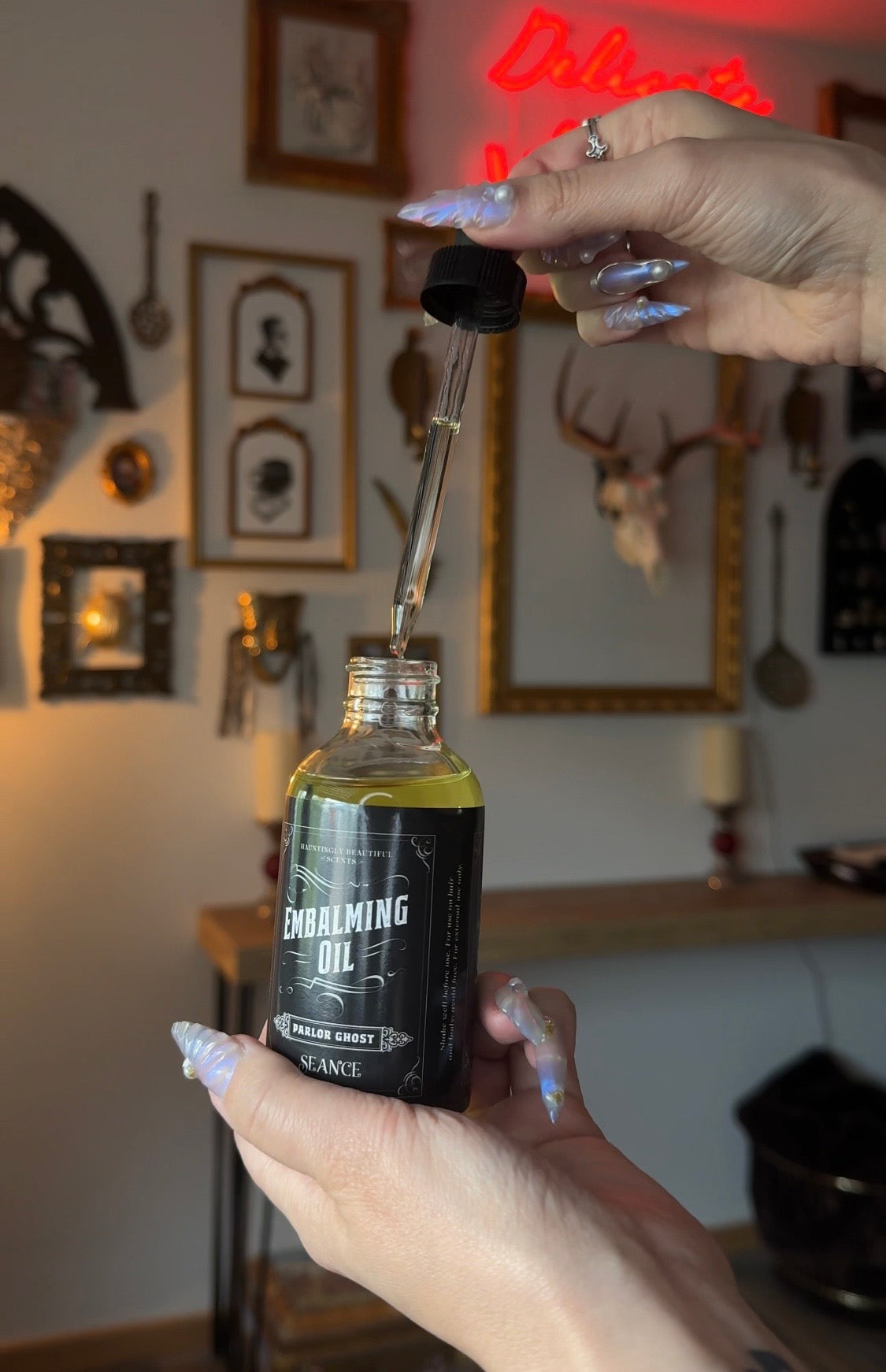 Parlor Ghost - Embalming Lotion Oil (bergamot, black tea, lavender)