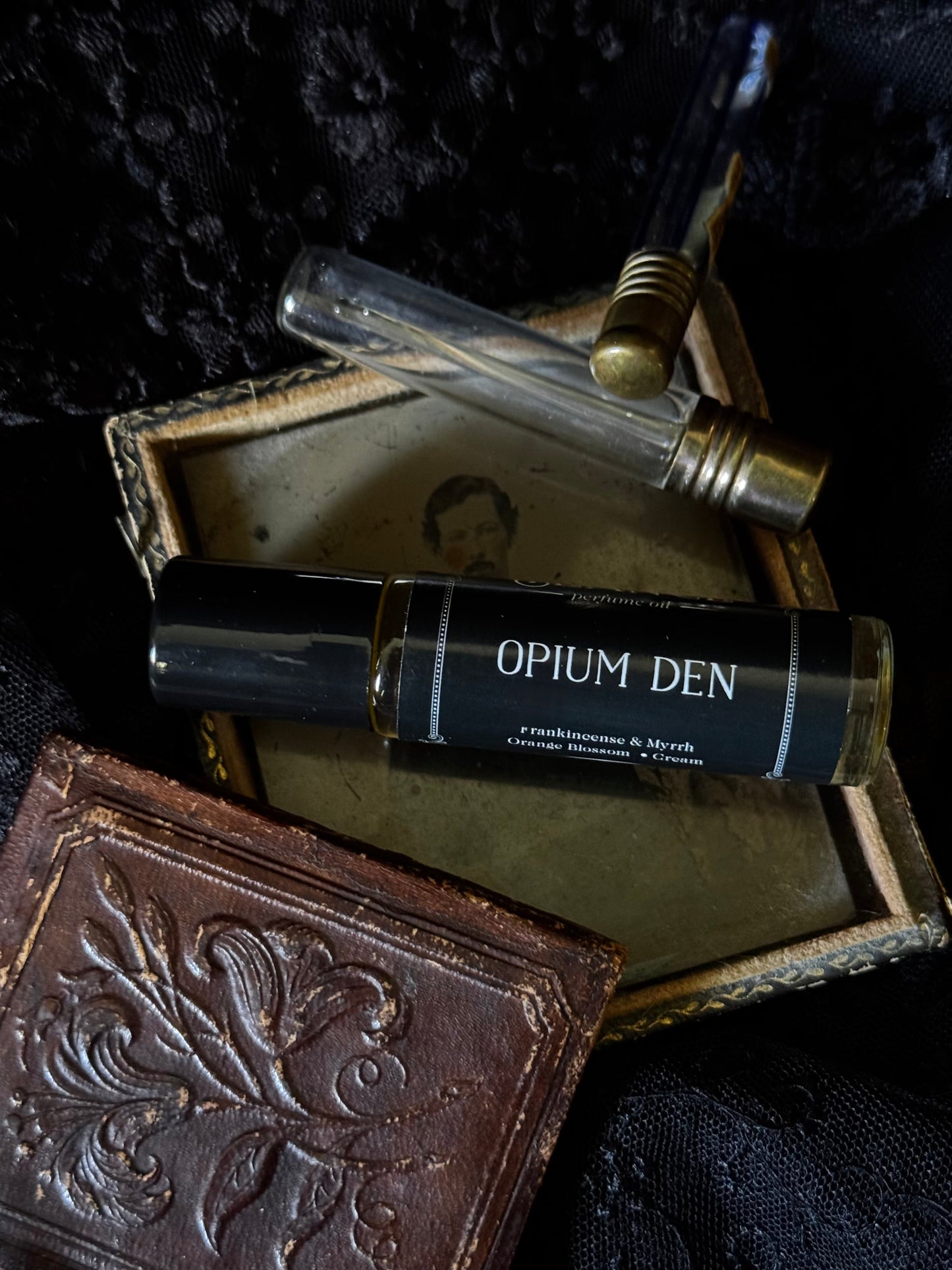 Opium Den (frankincense & orange blossom)