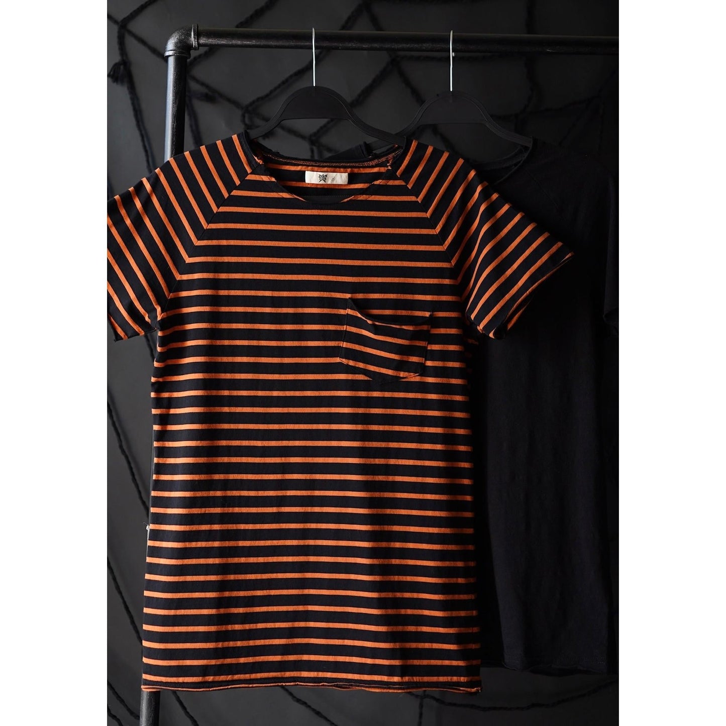 Orange Pugsley Raw Neck