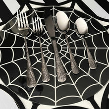 Cargar imagen en el visor de la galería, Juego de cubiertos de 5 piezas Spiderweb 