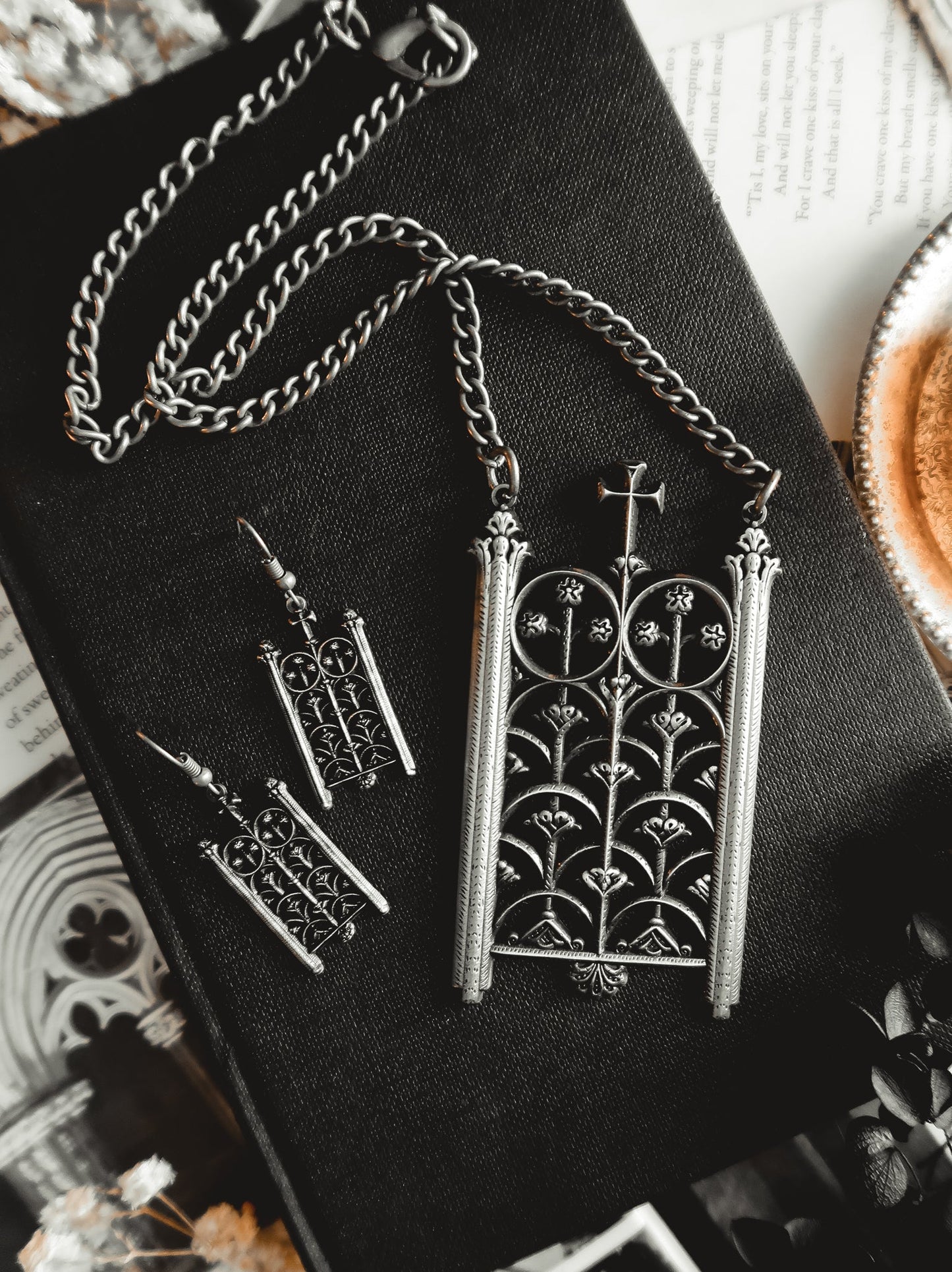 Rotunda Relic Necklace