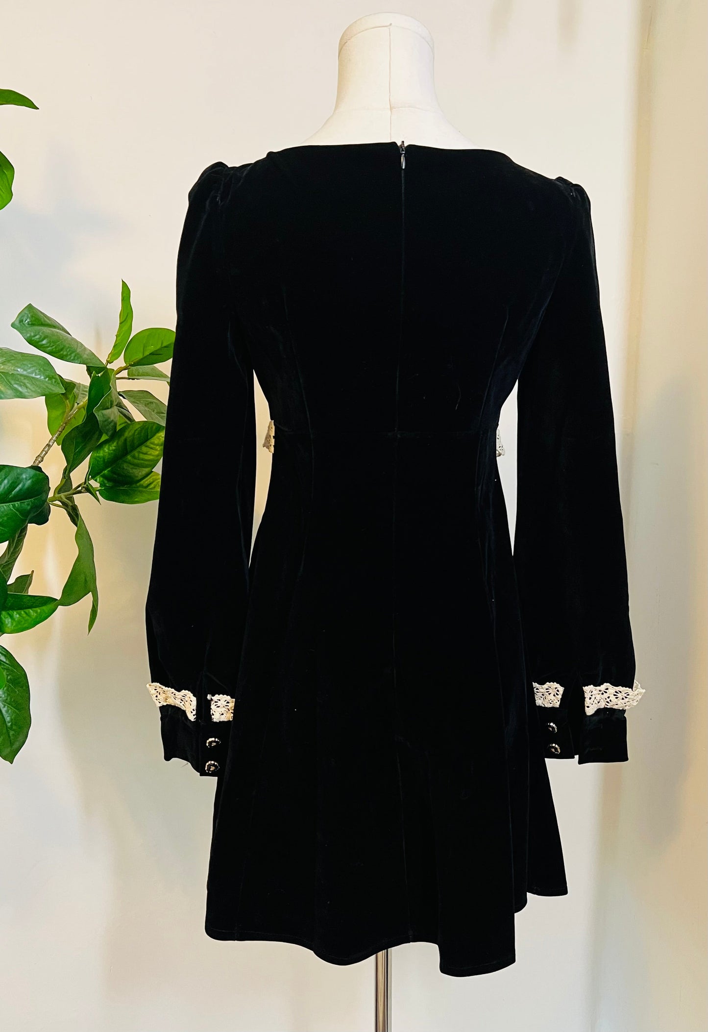 Sabrina - Luscious 60s style Velvet mini dress - READY TO SHIP