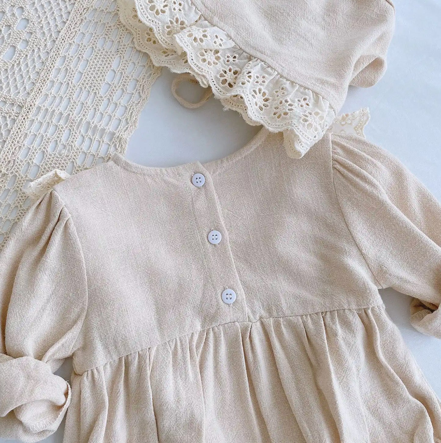 Antiqued Onesie and Bonnet (Babies/Toddlers)