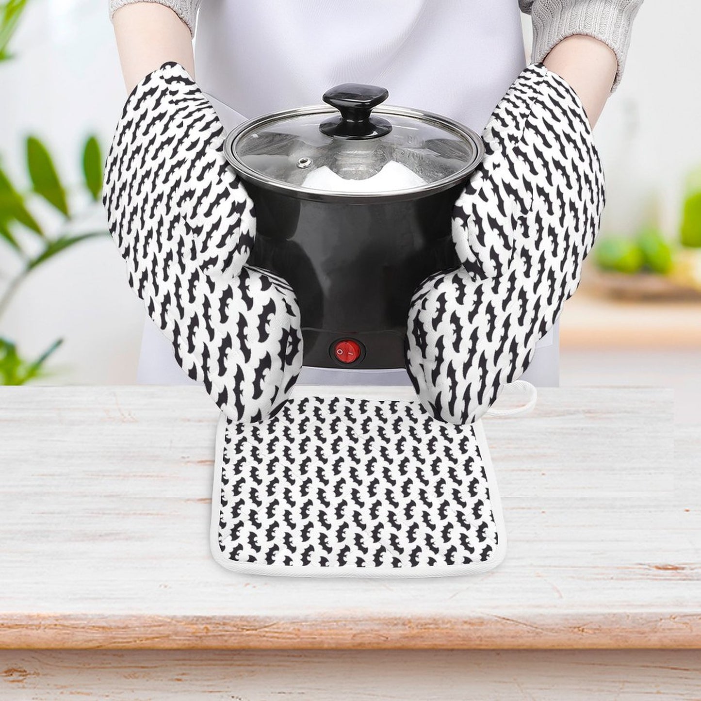 Bold Bat Oven Mitts & Pot Holder Set of 3 - PRE ORDER