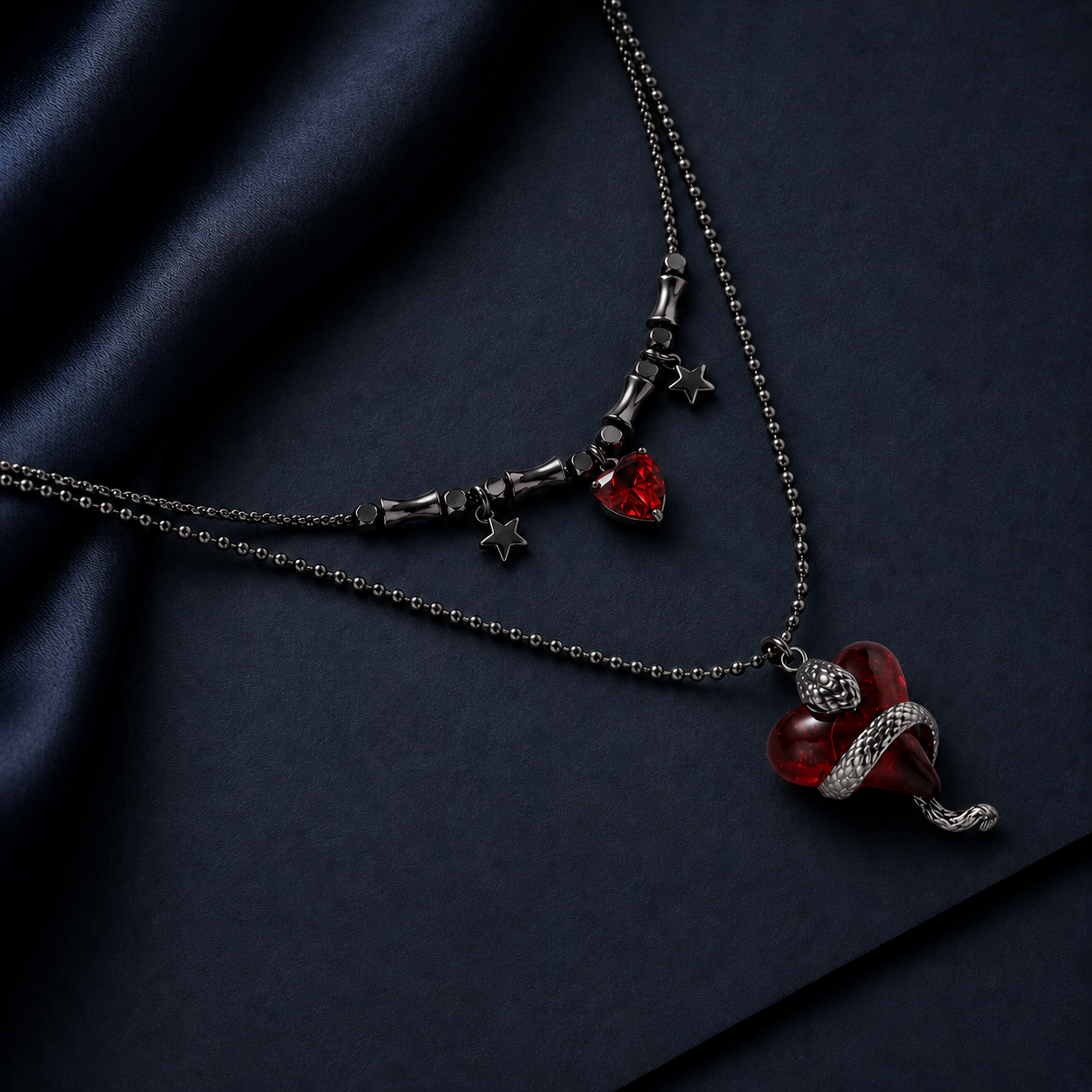 Coeur Serpent Necklace