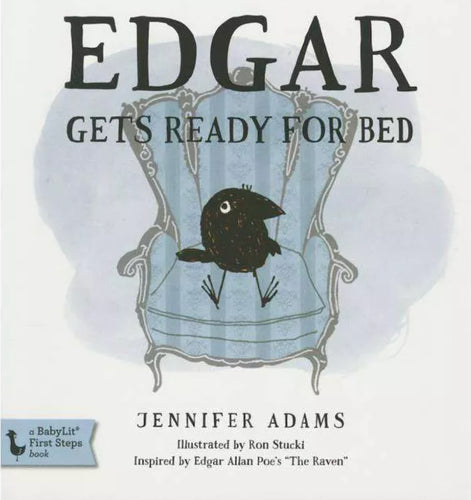 Edgar se prépare pour le livre de carton de lit 