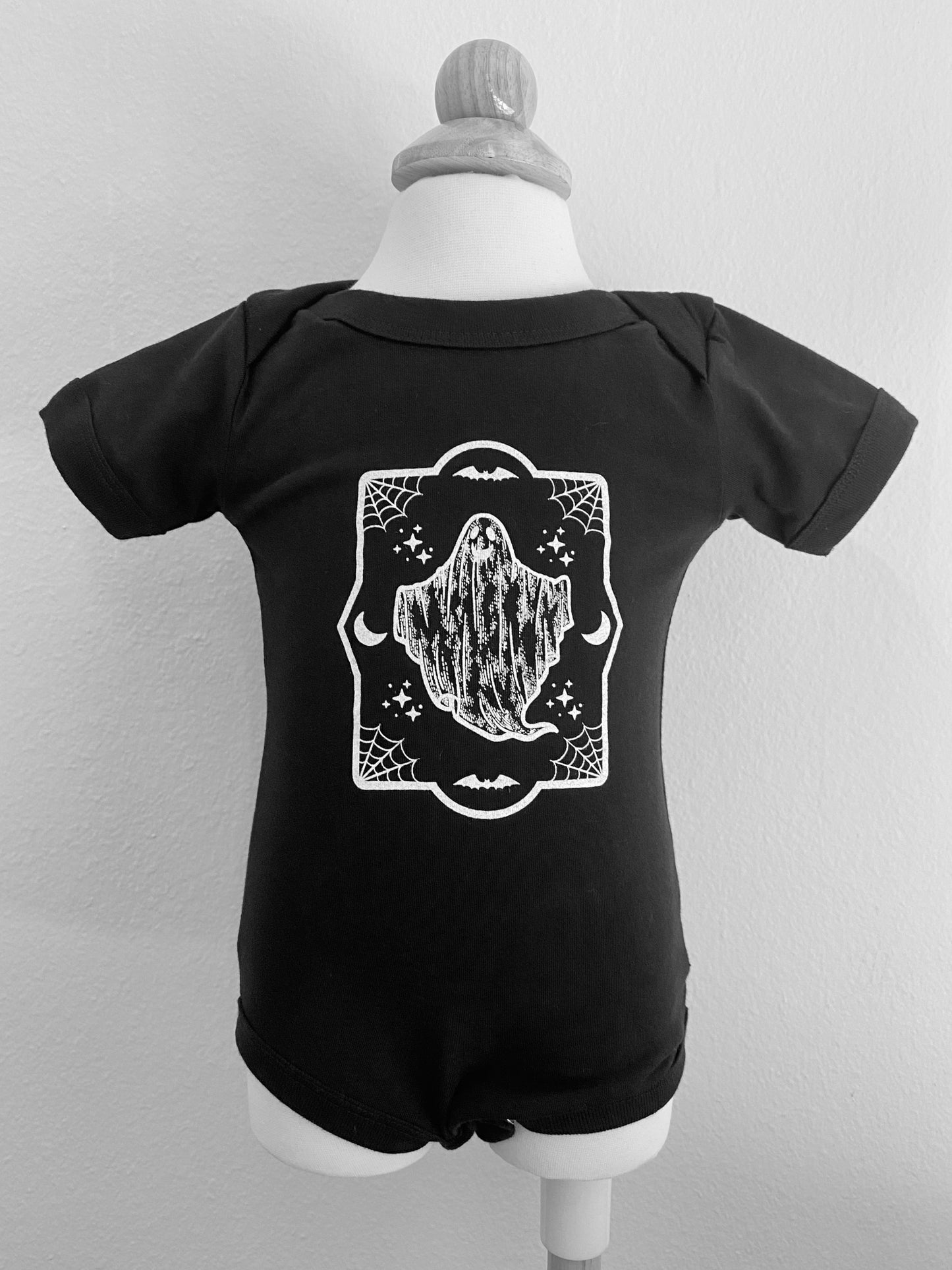 Ghost Cameo Onesie (Babies/Toddlers)