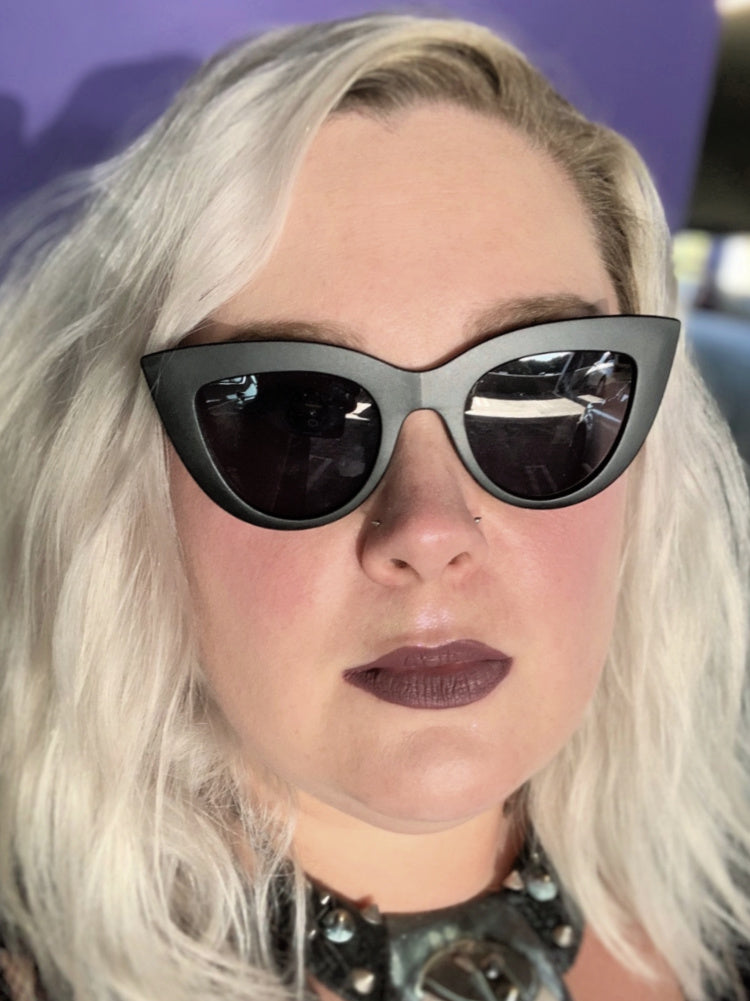 Lunettes de soleil œil de chat mates